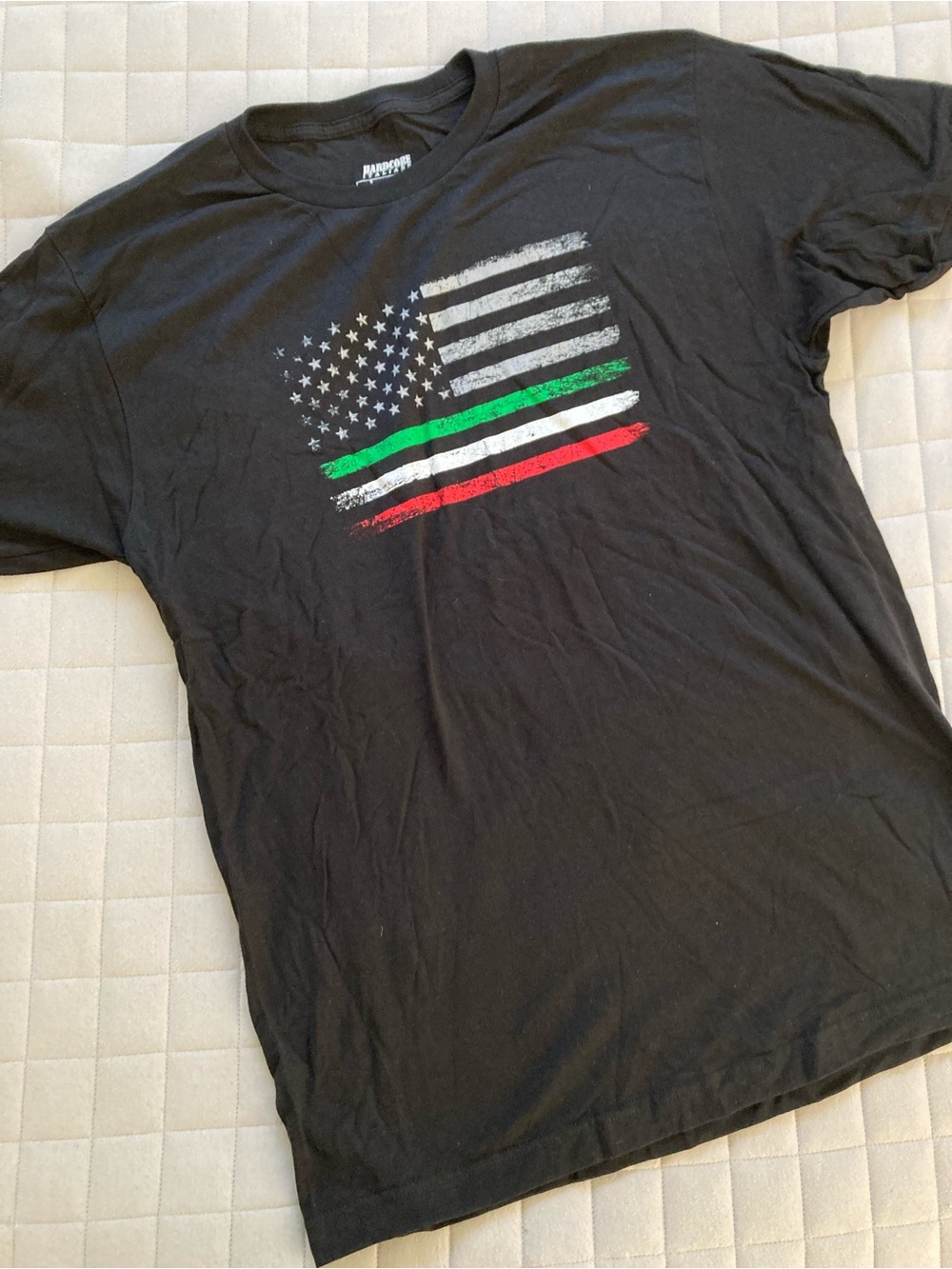 Hardcore Italians Men's Black Graphic USA Flag Tee - Italian Green & Red Stripes